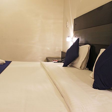 Oyo 605 Hotel Camria Gurgaon Exteriör bild